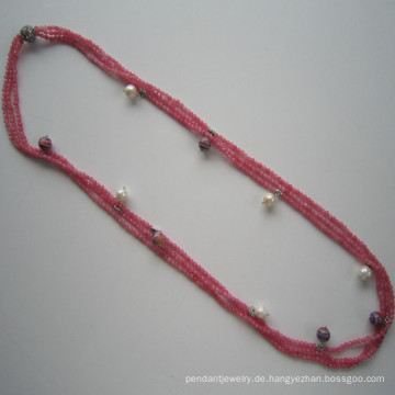 Dunkel rosa Farbton Edelstein Triple-Zeile Charm Halskette